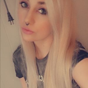 Meet your Posher, Nina